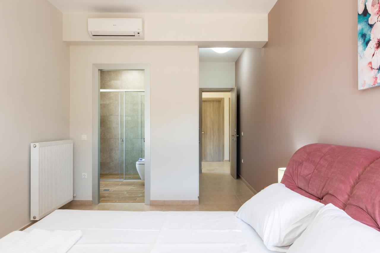 Eudora Luxury Stone Villa อัลมีรีดา ภายนอก รูปภาพ